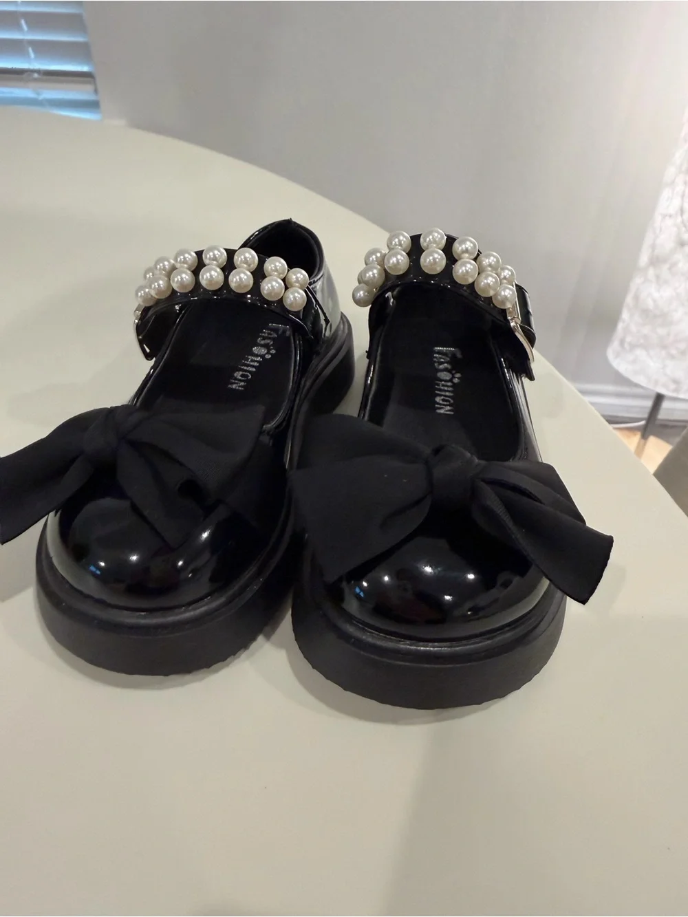Black Pearl-Accent Girls' Mary Jane Shoes